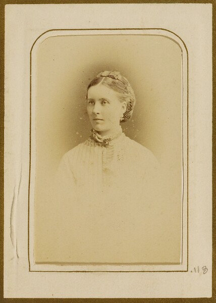 Charles Reutlinger, [Portrait of a woman]