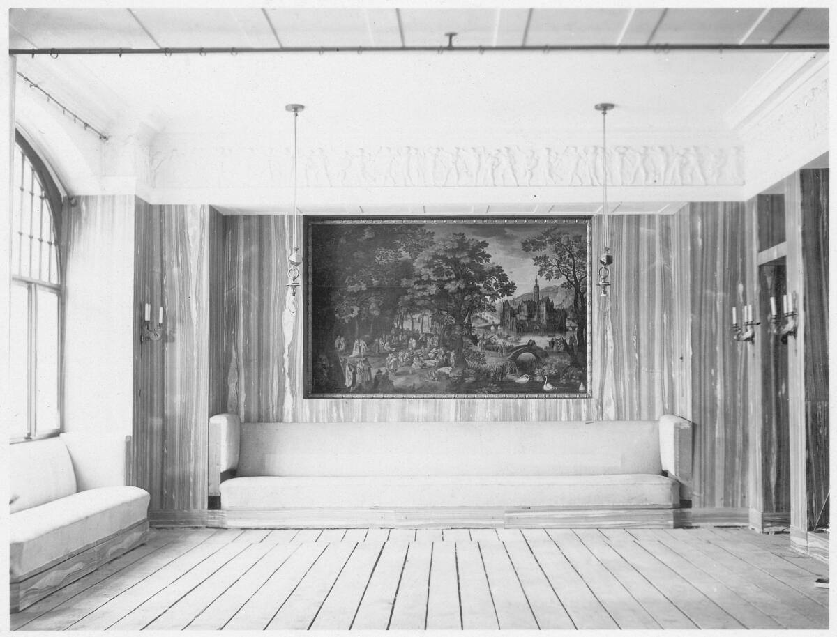 Anonym, Schloß Victor Ritter von Bauer (Adaptierung), Brünn-Pisarky, Vystaviste 1, Tschechische Republik, Speisezimmer (fehlender Fußboden)