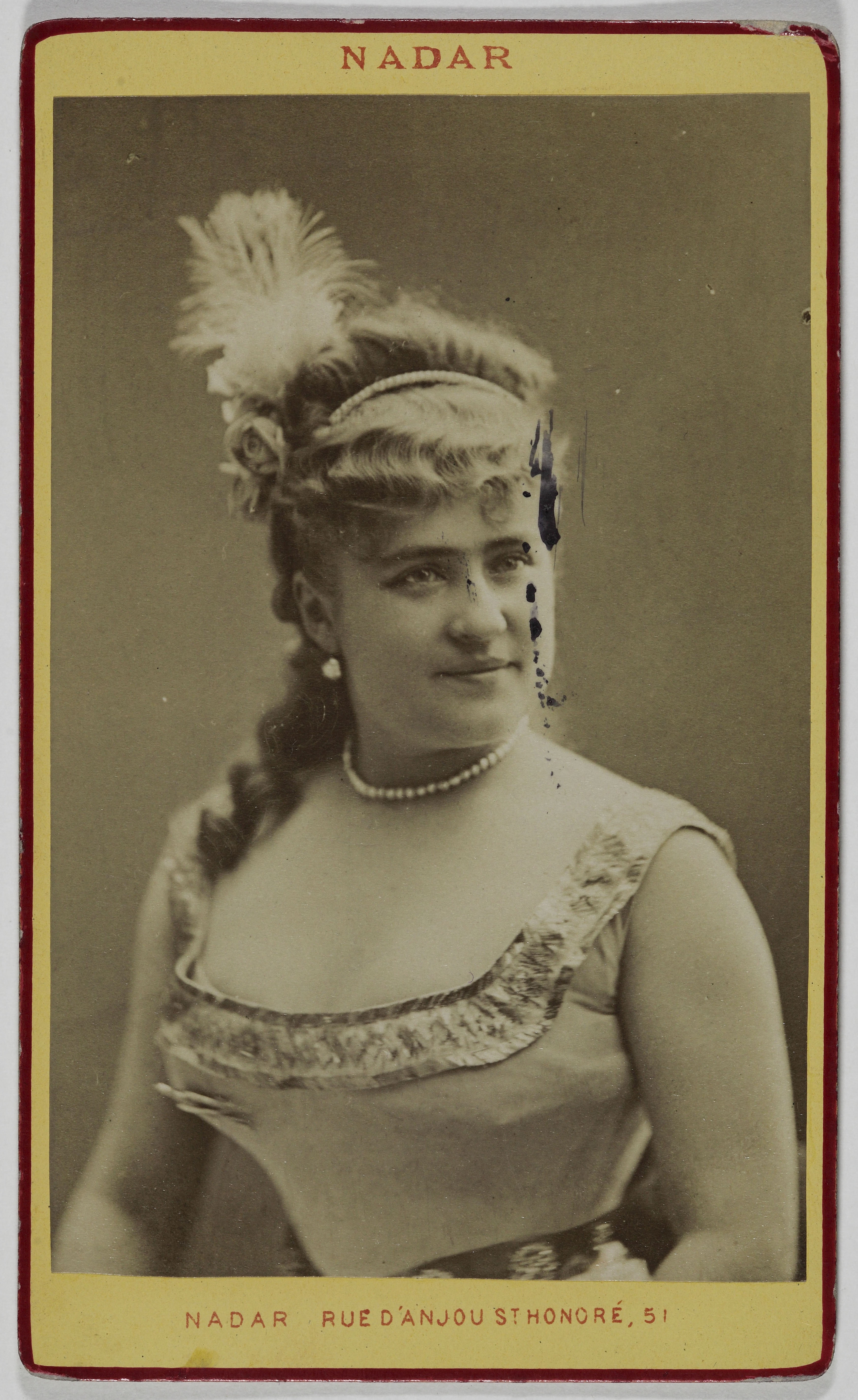 Atelier Nadar, Portrait d'Angèle, (actrice)