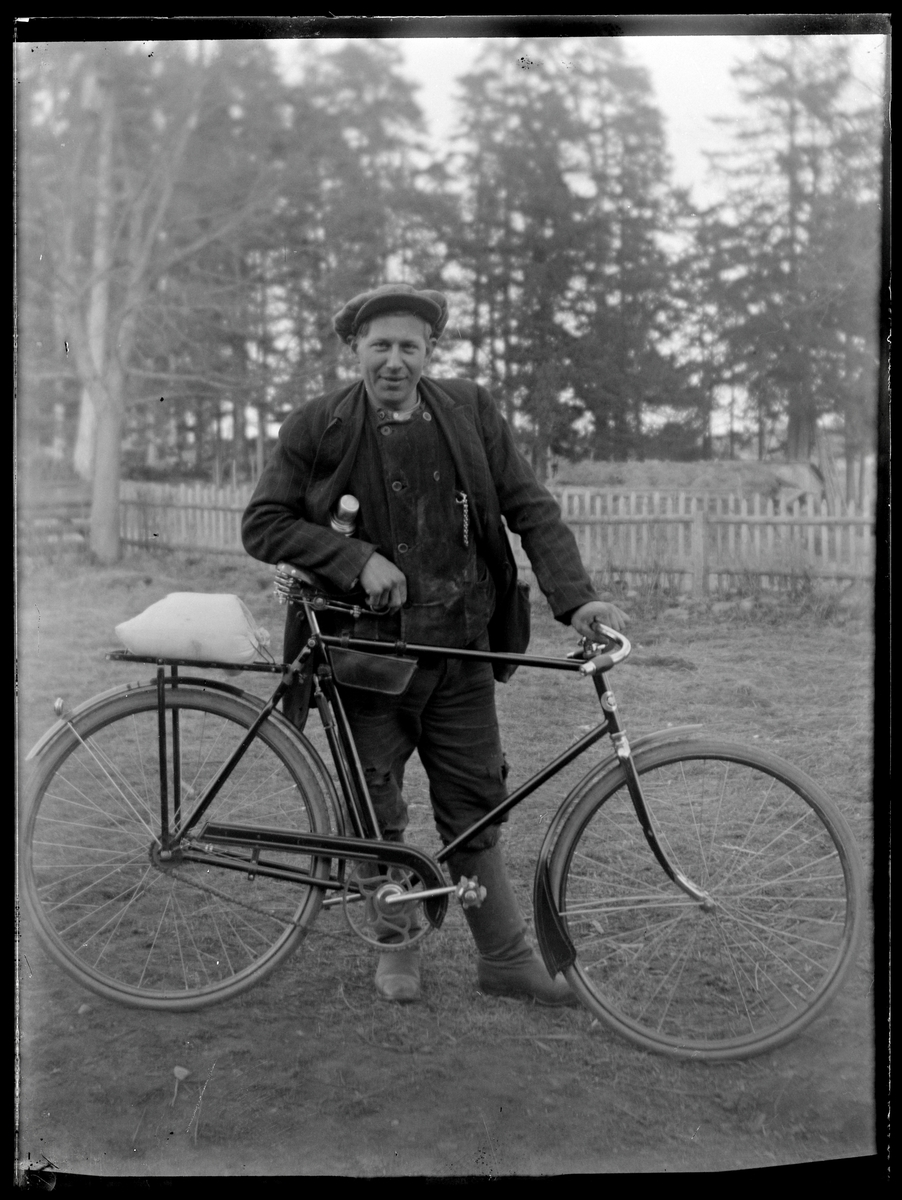 Bertil Malm, Karl Malm med cykel