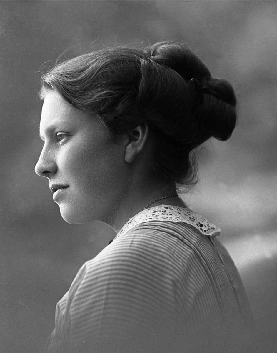 Gustav Borgen, Portrett, frøken Ingrid Næss.