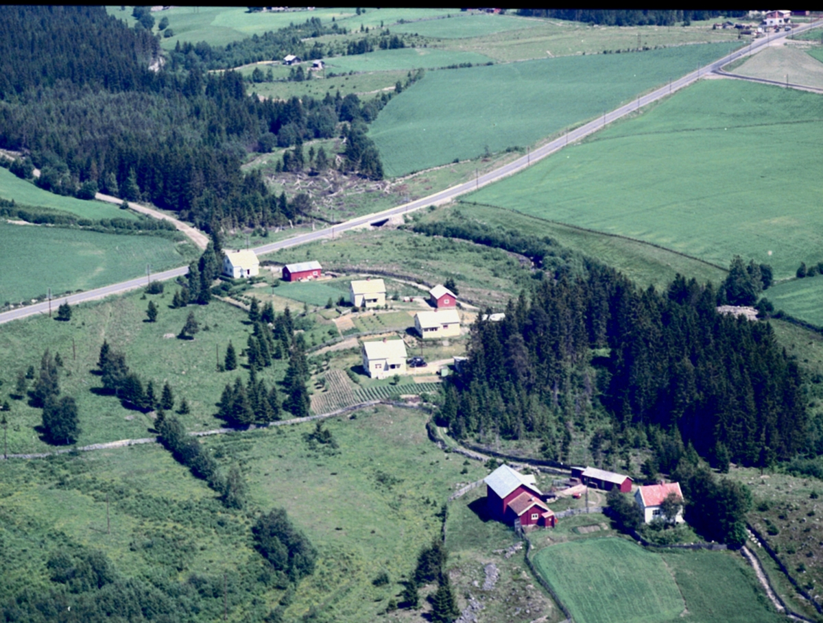 Widerøes Flyveselskap A/S, FLYFOTO KVÆSTAD ØDE GARD