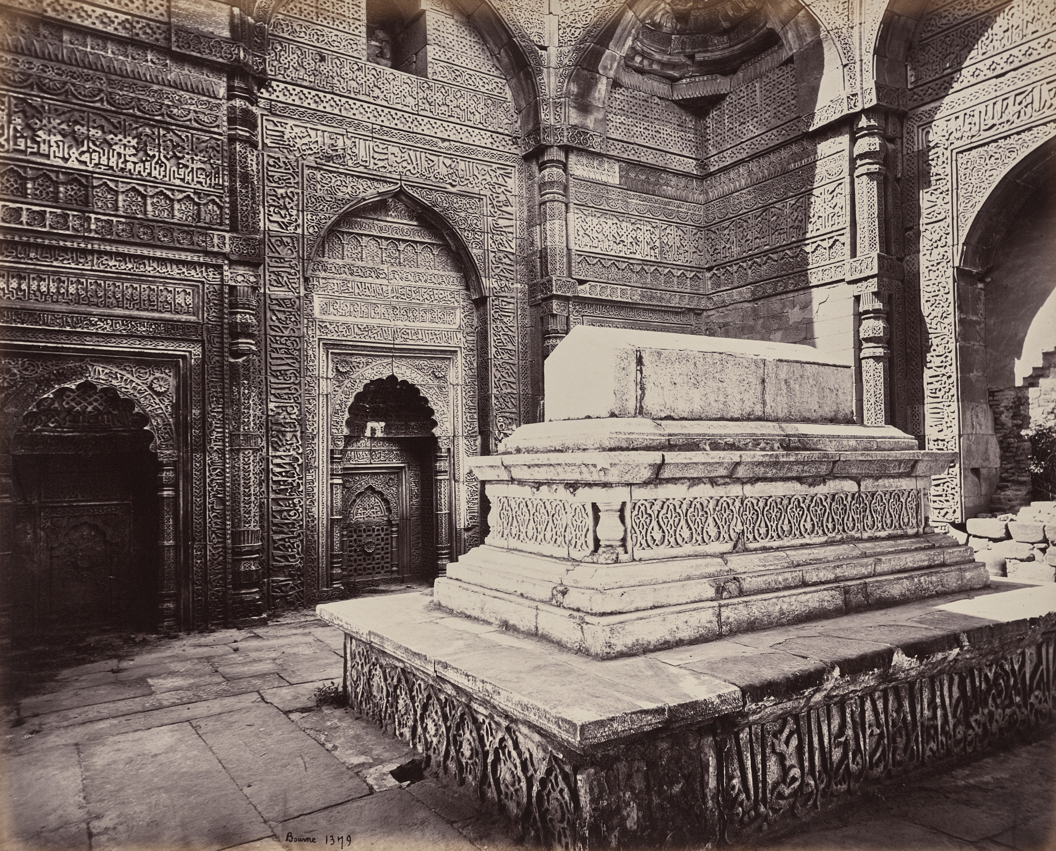 Samuel Bourne, Delhi. Tomb of the Emperor Shums ooo deen Allomsh, Builder of the Kootub Minar in the Ruins of Old Delhi