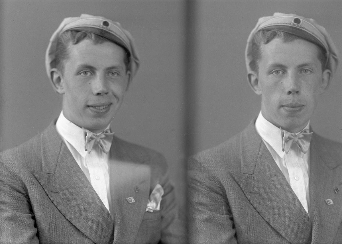 Gustav Borgen, Portrett, to eksponeringer, Johan Hollsacker med russelue(?).