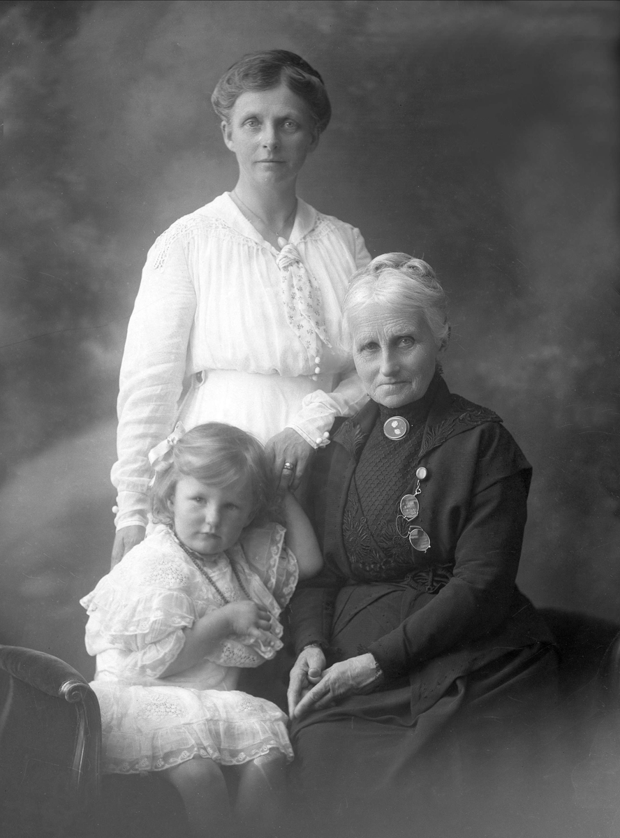 Gustav Borgen, NFB.33095