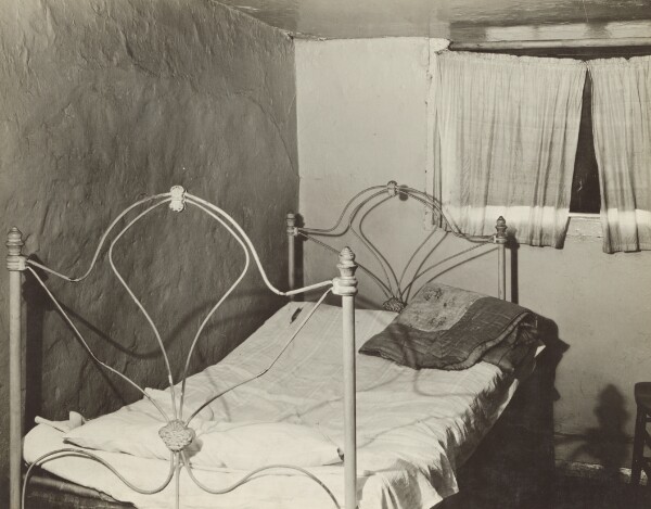 Walker Evans, Hudson Street Boardinghouse Detail, New York