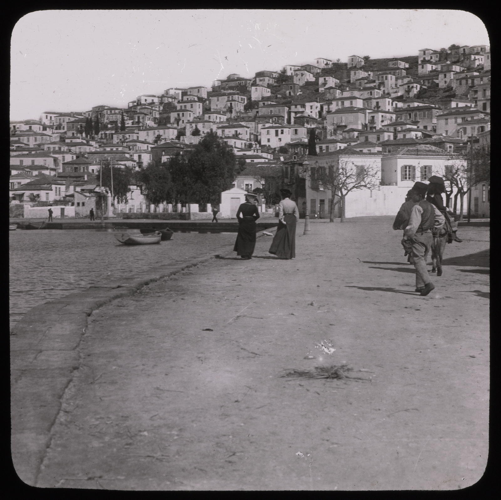 Desconegut, Grèce. Poros. Vue générale Photo Louvre