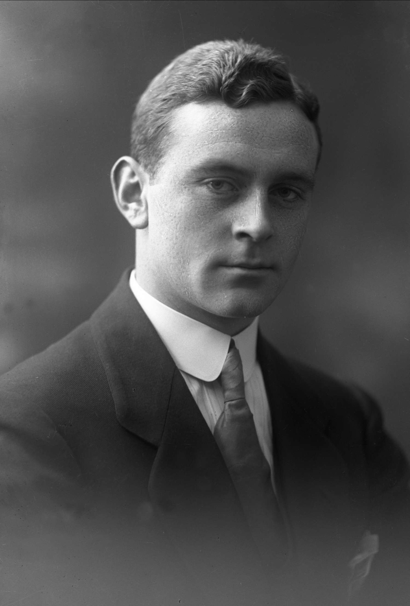 Gustav Borgen, NFB.42943