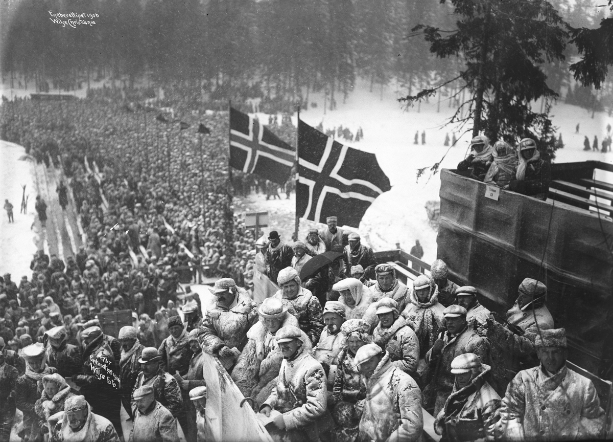Anders Beer Wilse, Prot: Holmenkollen Fra Tilskuerpladsen Tribunen 8/3