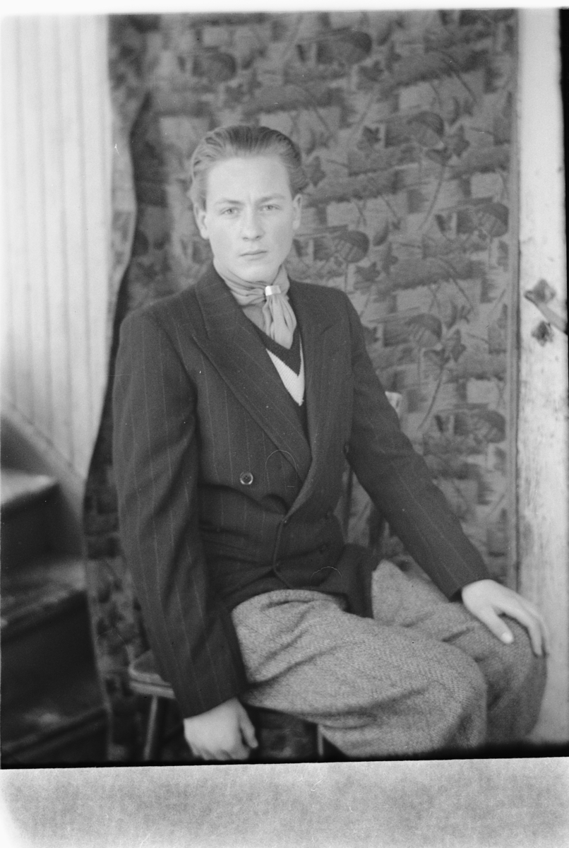 Håkon Prestkværn, KJELL HVORUP, PORTRETT 1950.