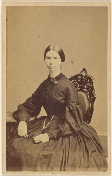 Unknown, [Unidentified woman, seated]