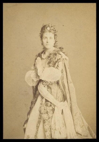 London Stereoscopic and Photographic Company, Guy Little Theatrical Photograph
