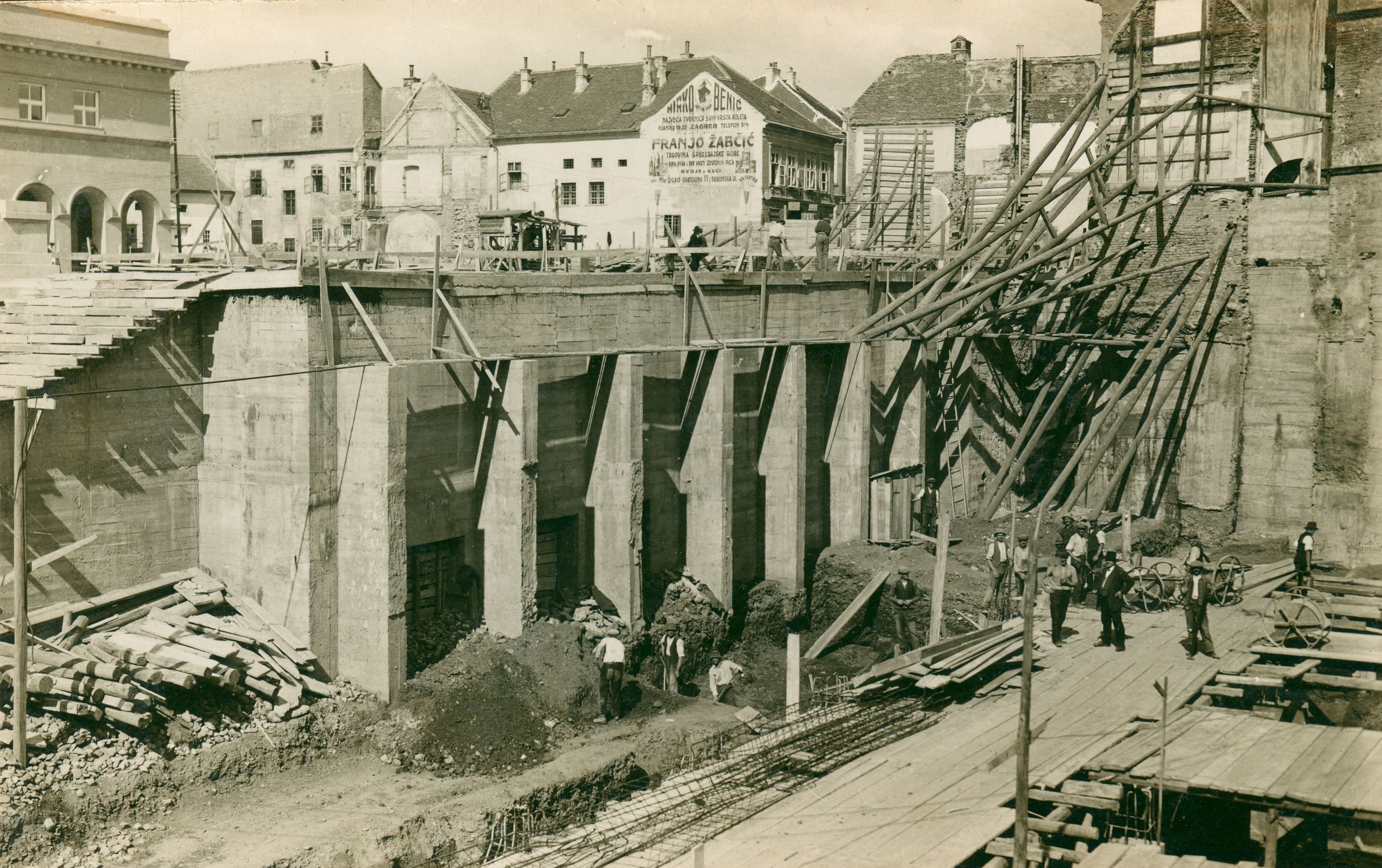 Vladimir Horvat, Zagreb (Dolac) - Izgradnja tržnice, sjeverozapadni ugao