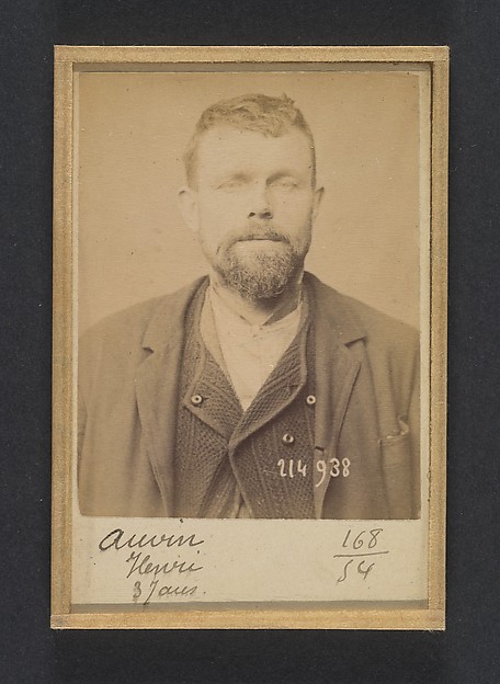Alphonse Bertillon, Auvin. Henri. 37 ans, né à St-Meme (Charente-Inférieure). Chaudronnier. Anarchiste. 1/3/94.
