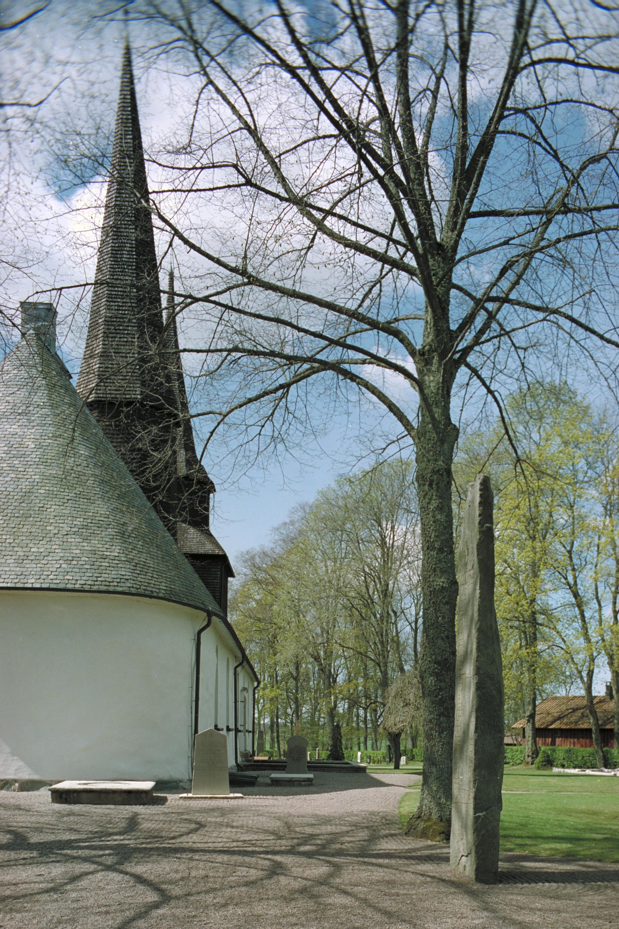 Bengt A Lundberg, Vg117 Levene kyrkogård