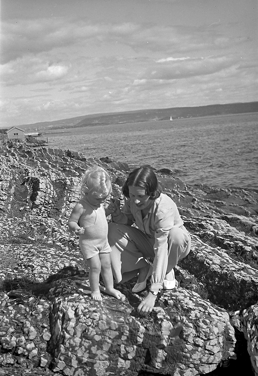 Anders Beer Wilse, Prot: protokoll finnes ikke Register: Larsen Petter barn Leica 17/8