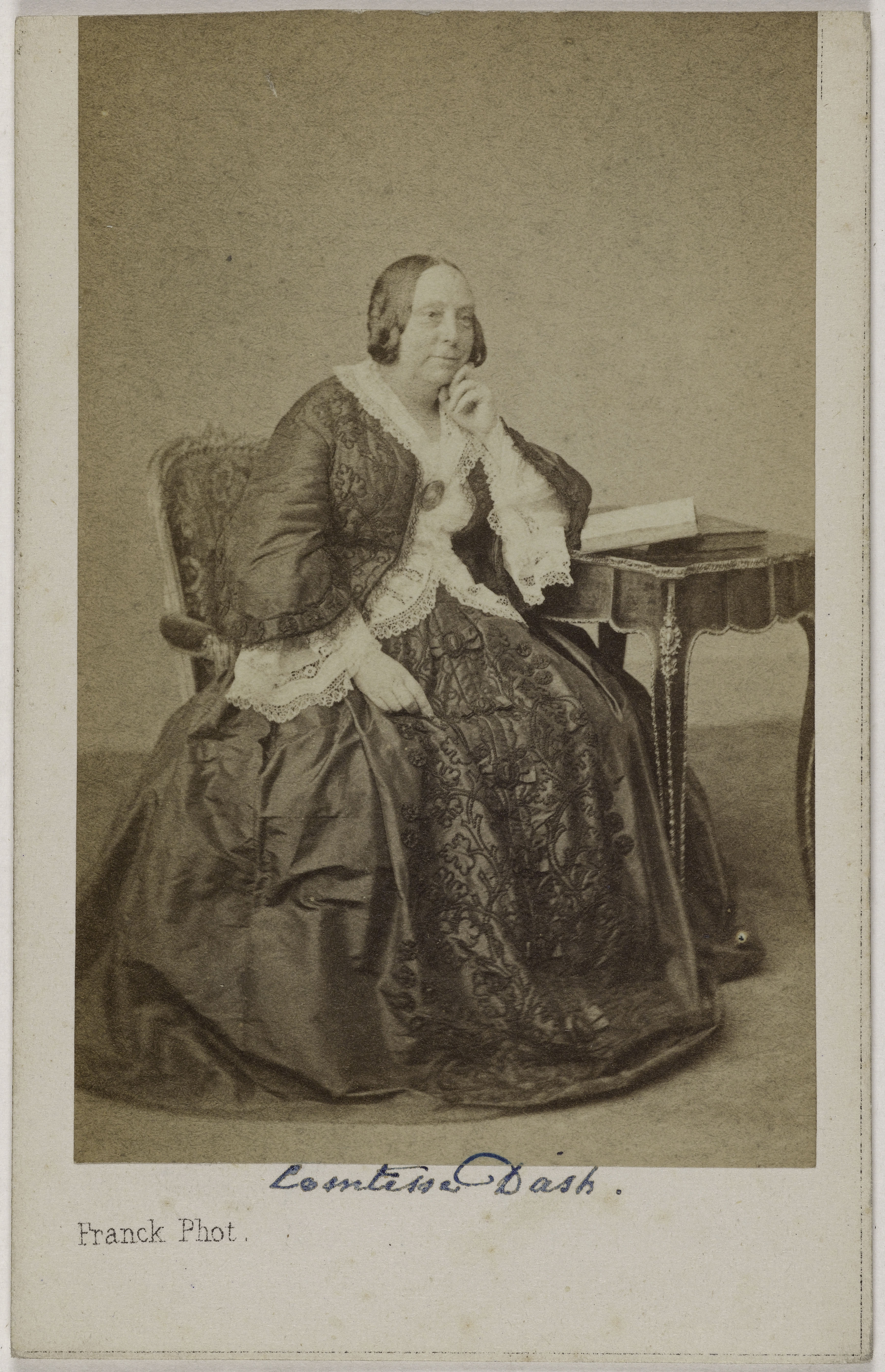 Franck, Portrait de la Comtesse Dash (Anne-Gabrielle de Cisternes de Courtiras, vicomtesse de Poilloüe de Saint-Mars, dite), (1804-1872), (romancière)