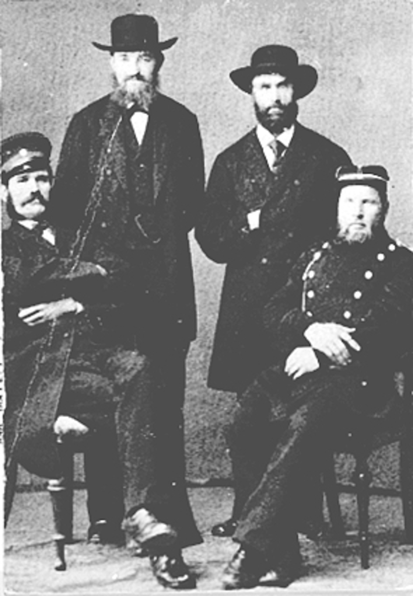 Anno Domkirkeodden, GRUPPE 4 BRANNMENN, NORDRUM, KRISTIANSEN, JENSEN, OLSEN. Murer Johan Jensen.