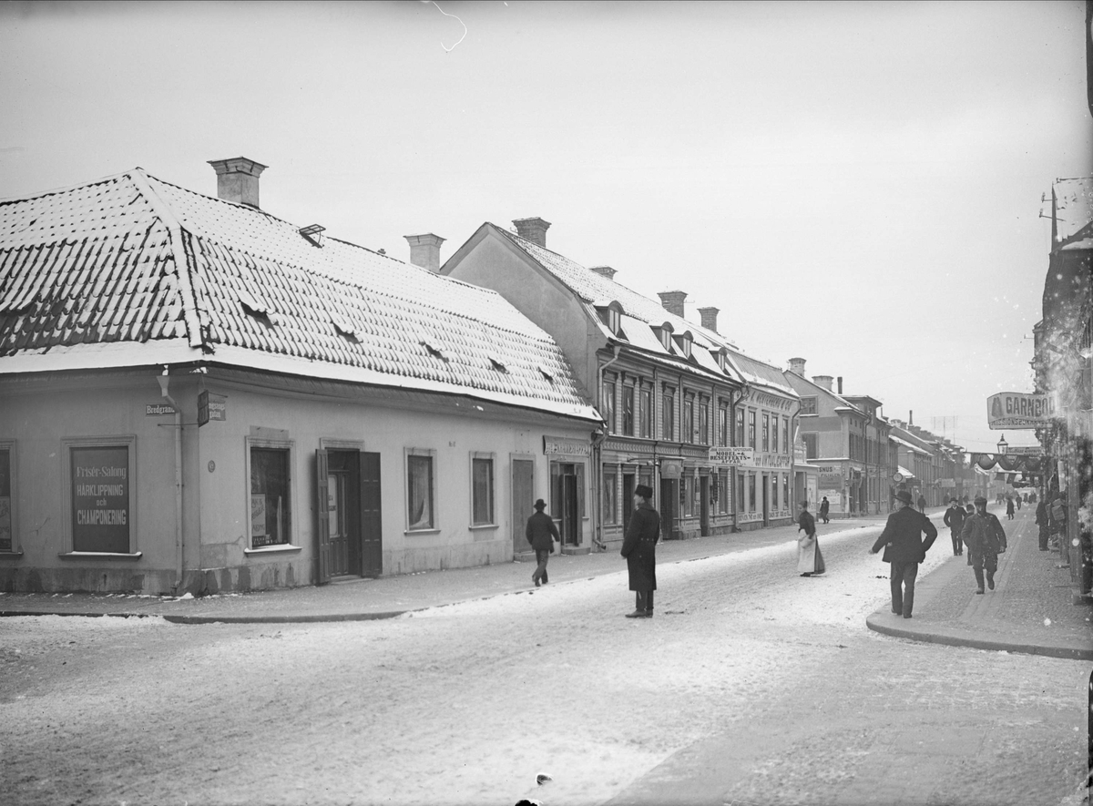 Alfred Dahlgren, Kungsängsgatan söderut från Bredgränd, Dragarbrunn, Uppsala 1901 - 1902