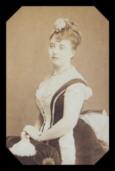 London Stereoscopic and Photographic Company, Guy Little Theatrical Photograph