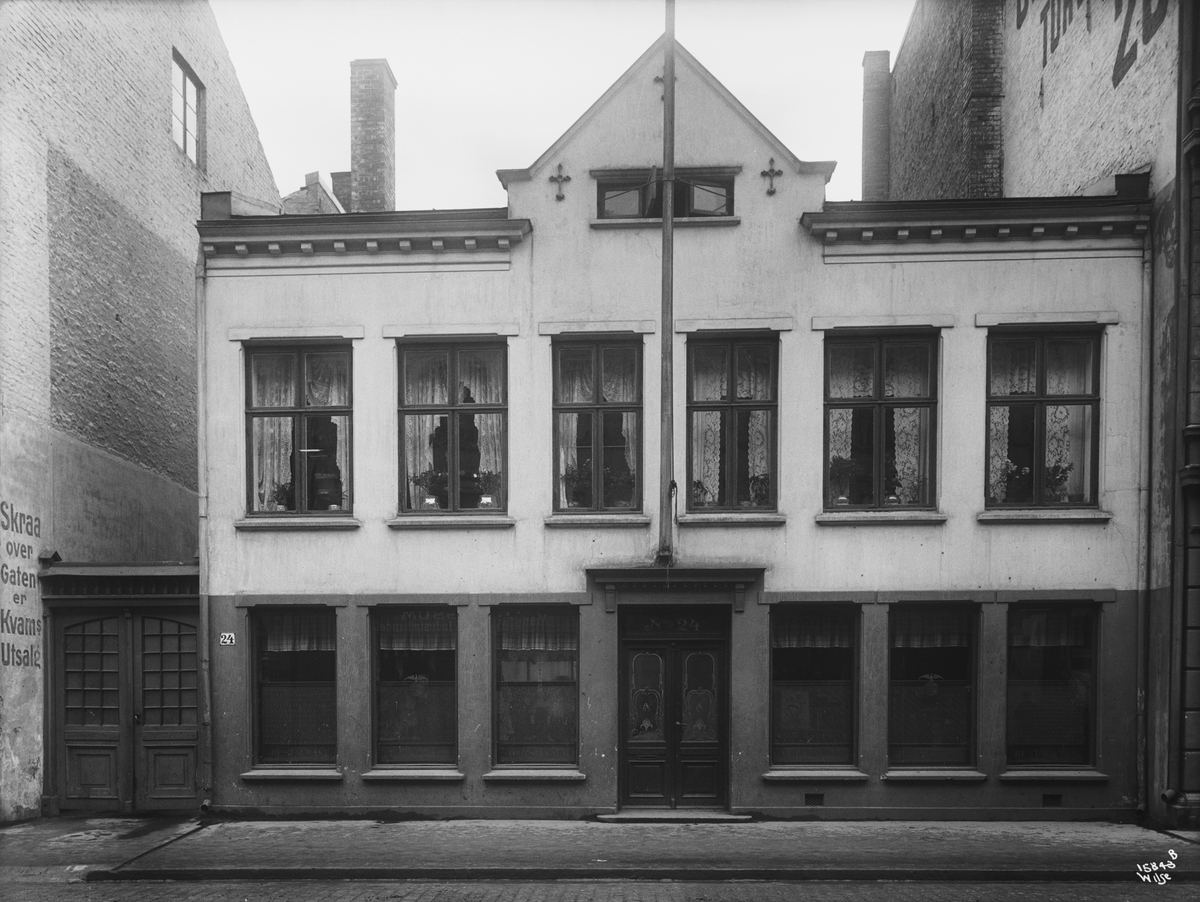 Anders Beer Wilse, Prot: Nilsen Restaurator, Torvgt. 24