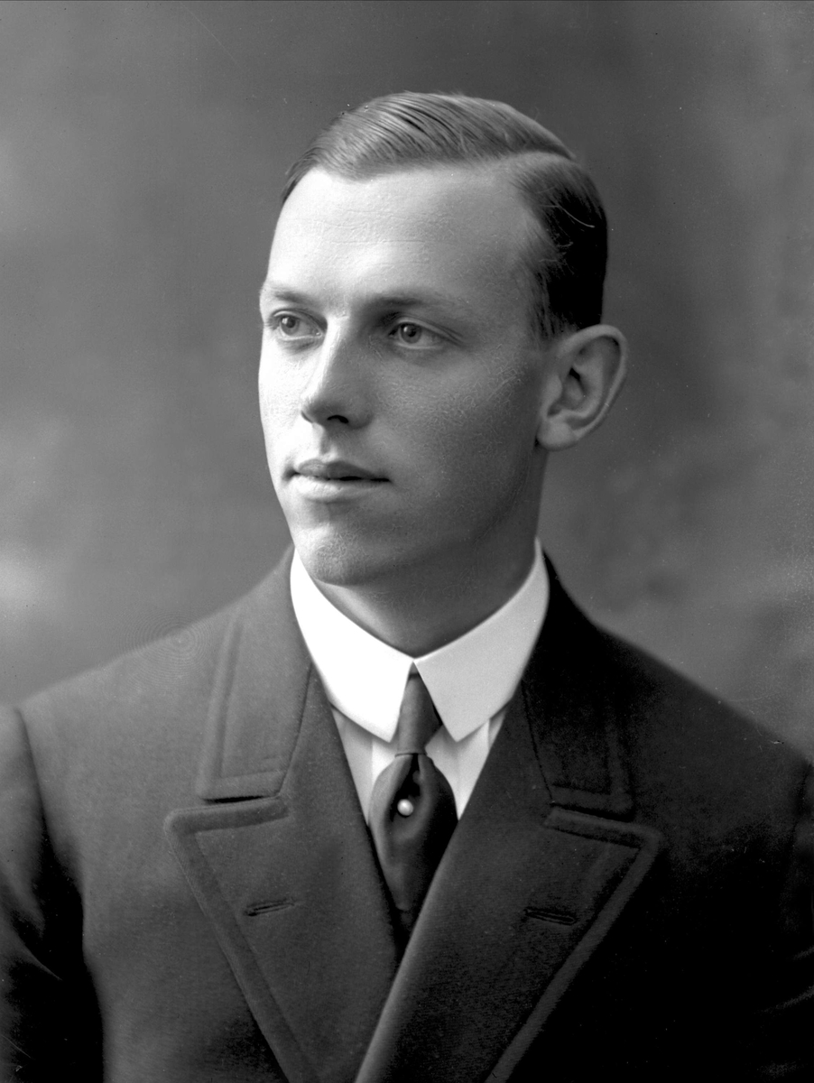 Gustav Borgen, NFB.34092