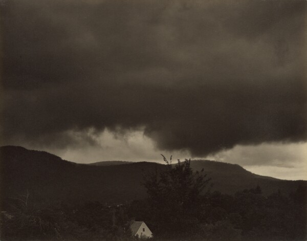 Alfred Stieglitz, [Music: A Sequence of Ten Cloud Photographs, No. 1]