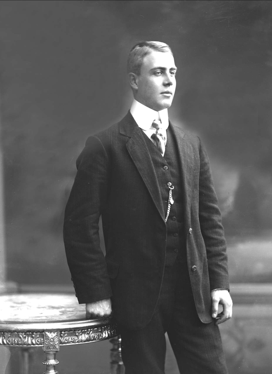 Gustav Borgen, NFB.49902