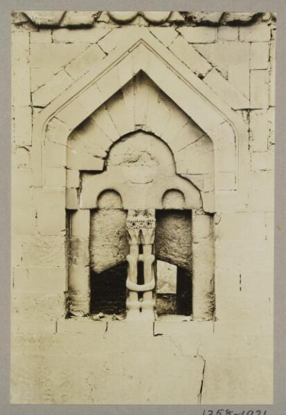 K.A.C. Creswell, Window in entrance bay of the bimaristan (hospital) of Mamluk Sultan al-Mu'ayyad Shaykh, Cairo