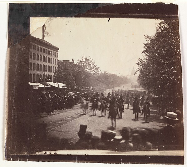 Alexander Gardner, [Grand Army Review, Pennsylvania Avenue, Washington]