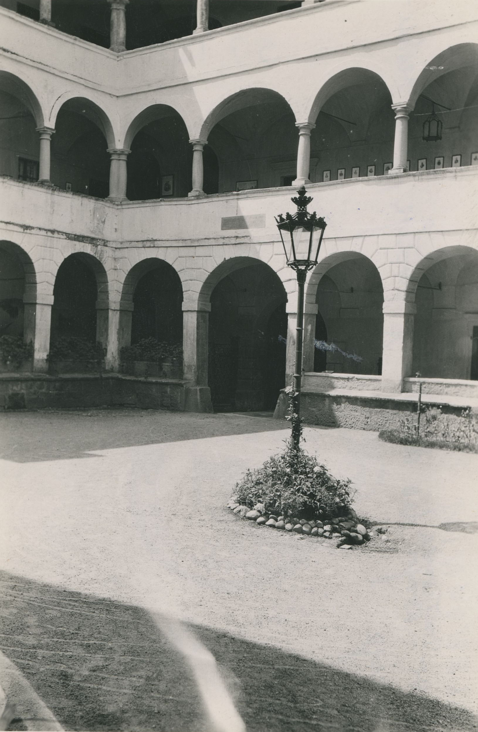 neutvrđen autor, Klenovnik - dvor Drašković, dvorišno pročelje