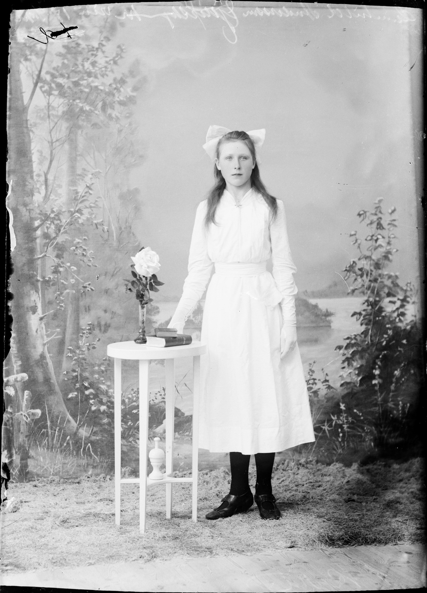 Skötsner-Edhlund, Gunhild Andersson från Yttersby, Börstil socken, Uppland 1919