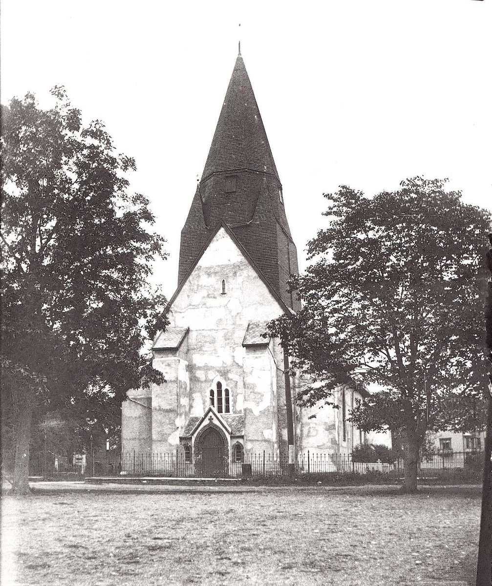 Tom Kent, Voss kirke.