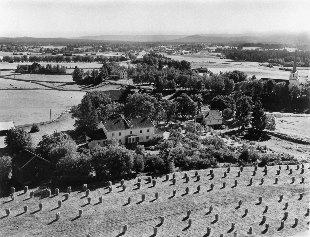 Widerøes Flyveselskap A/S, FLYFOTO LØTEN PRESTEGÅRD