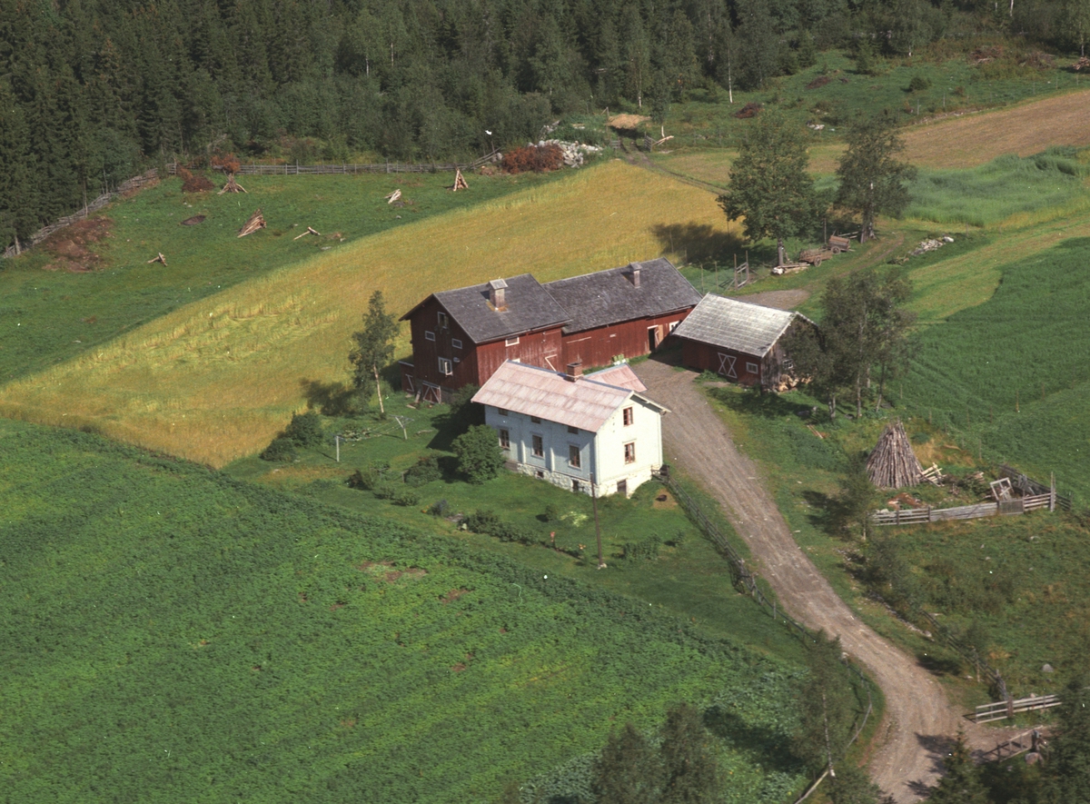 Widerøes Flyveselskap A/S, Flyfoto, Sveås, Veldre, Ringsaker.