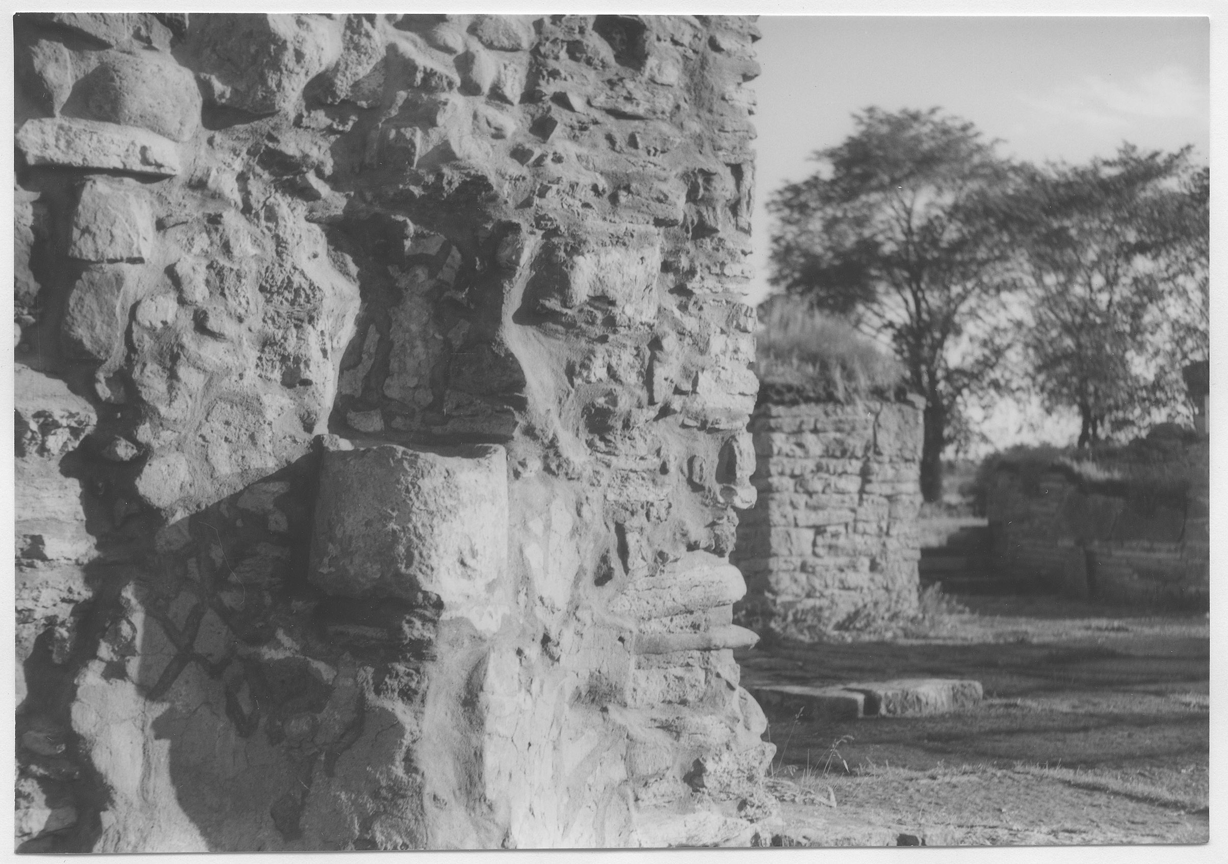 Mårten Sjöbeck, Gudhems klosterruin