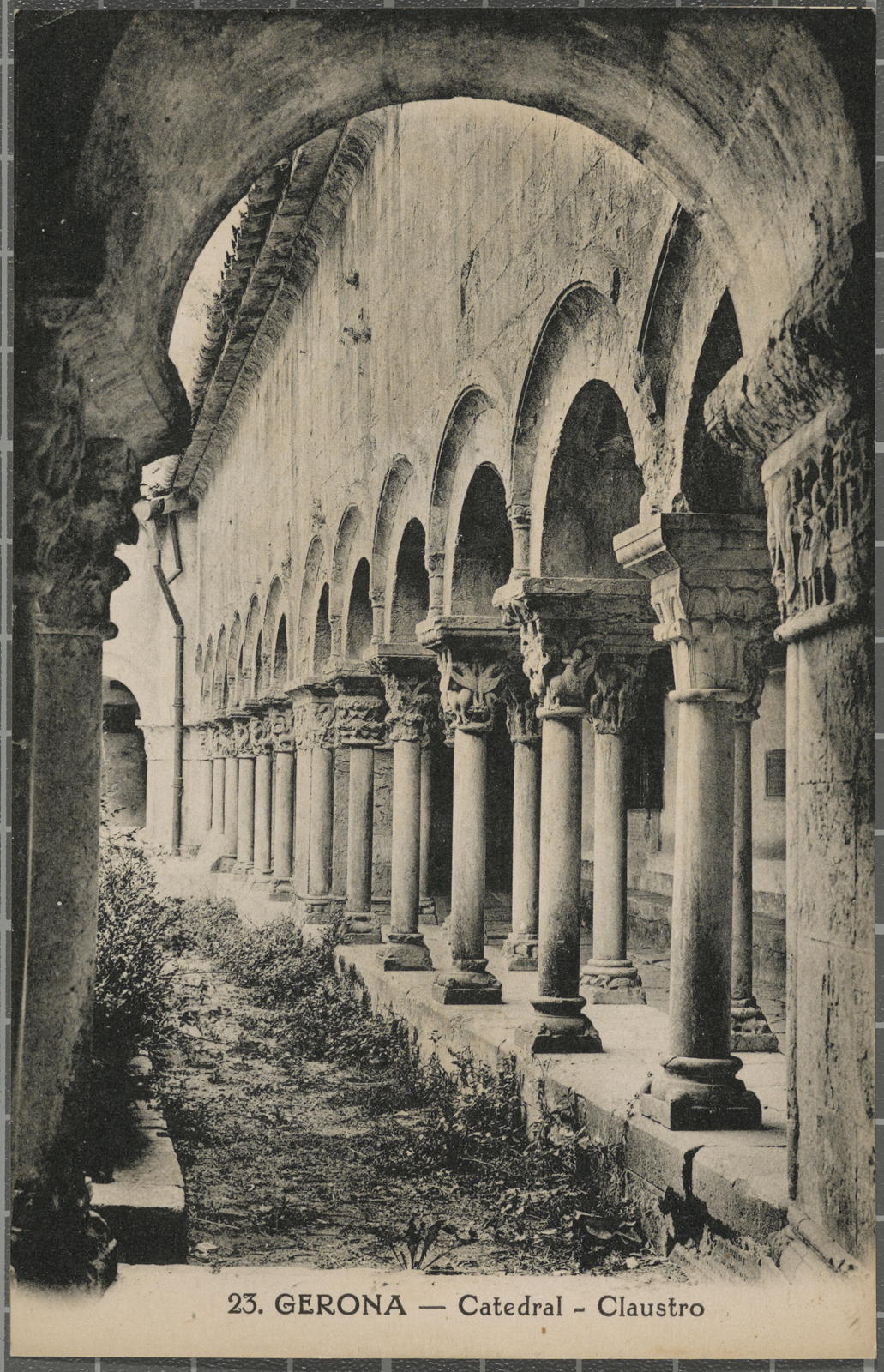 Desconegut, 23. Gerona - Catedral - Claustro
