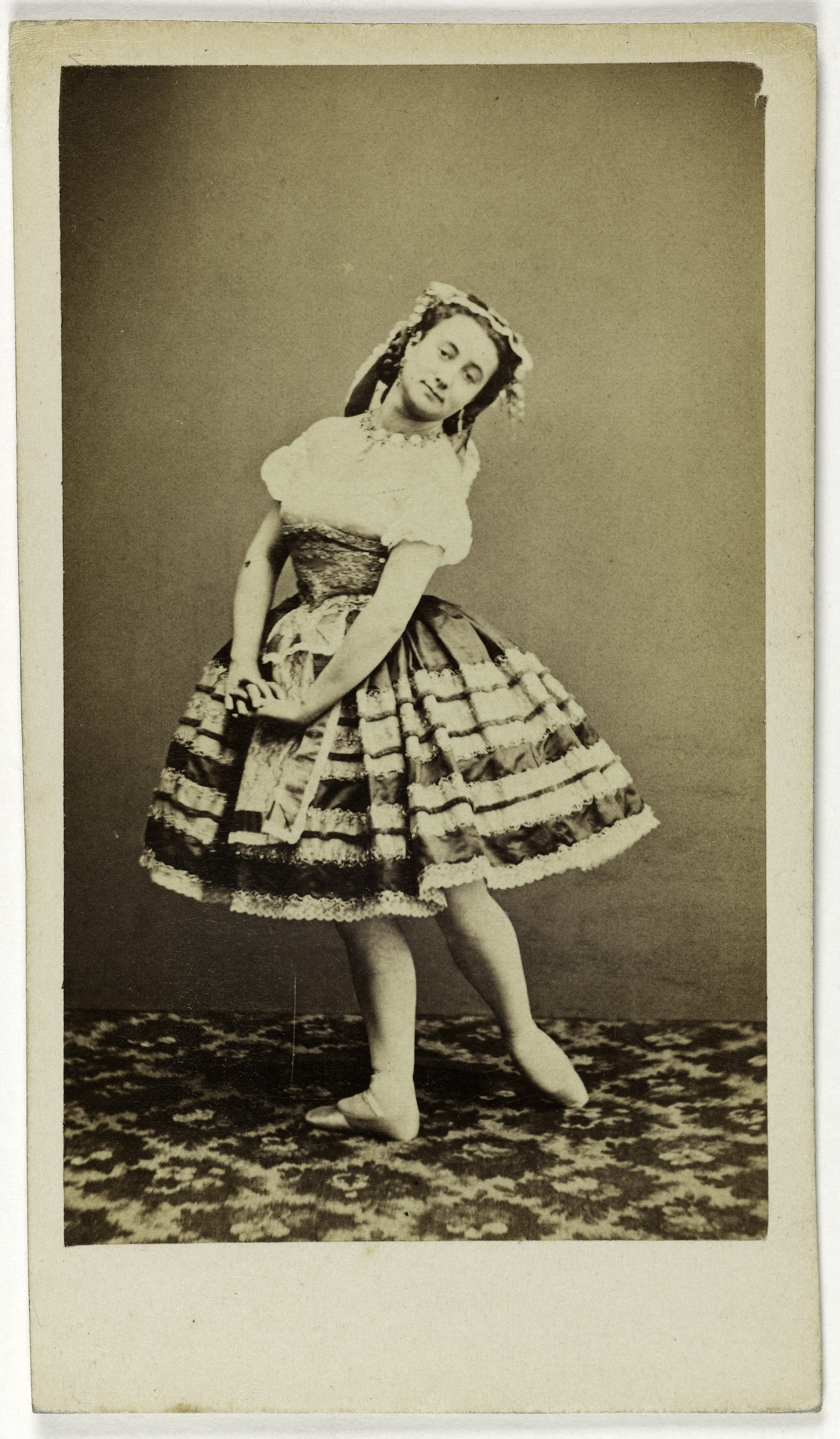Numa Fils, Portrait de Laurençon, (danseuse)