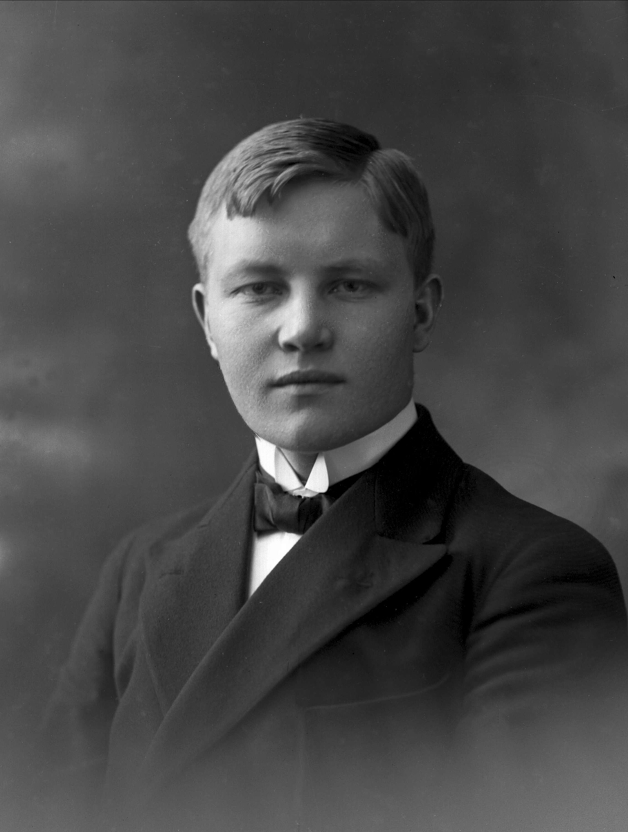Gustav Borgen, NFB.37614