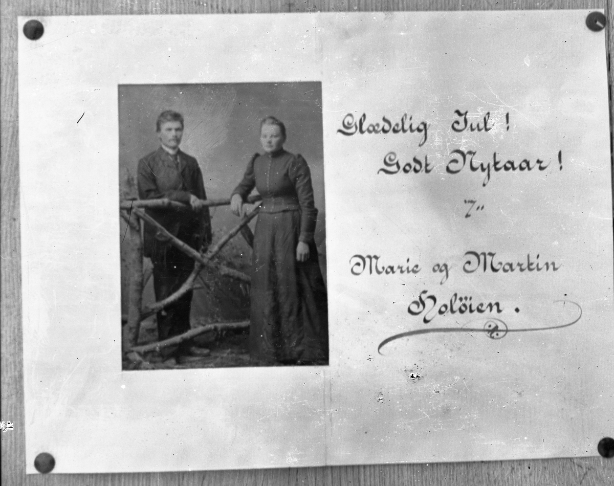 Peder J. Bredalslien, Julekort, nyttårskort, personer, klær