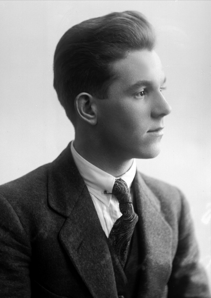 Gustav Borgen, NFB.03949