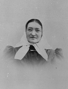 Anno Domkirkeodden, PORTRETT: INGEBORG LINDHOLT FØDT: 1834, LINDHOLT