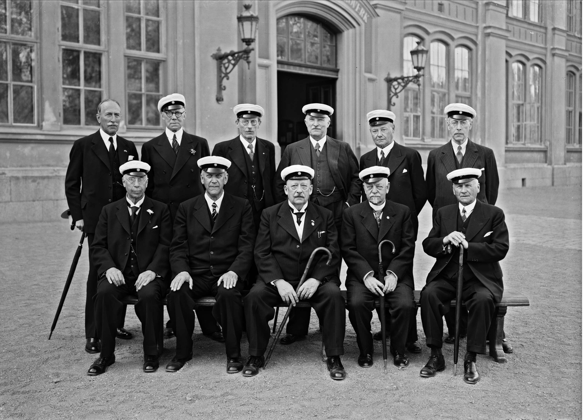 Paul Sandberg, Group Retreat - Commemorating Students from the Higher Swedish National Swedish National Swedish National Swedish Education Service, Skolträtt, Uppsala June 1943
