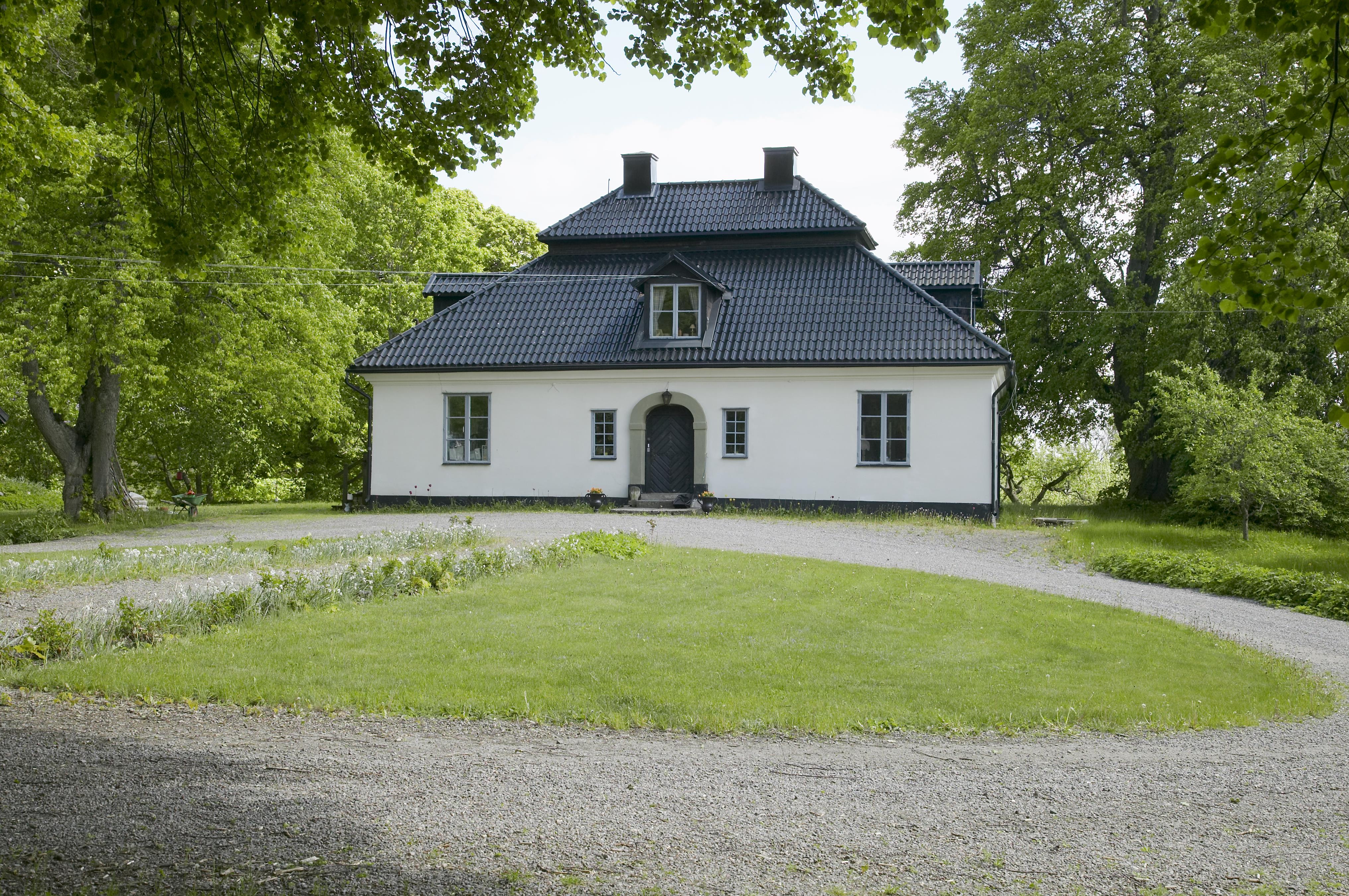 Bengt A Lundberg, Ådö kaptensboställe