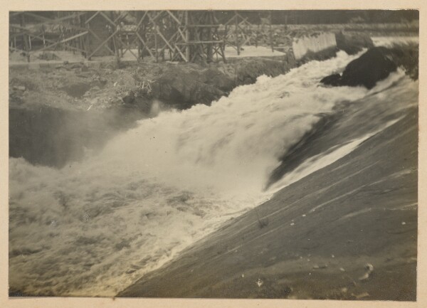 Unknown, [River]
