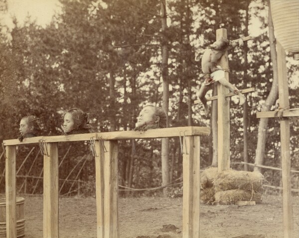 Felice Beato, Japanese Criminals Crucified and Beheaded