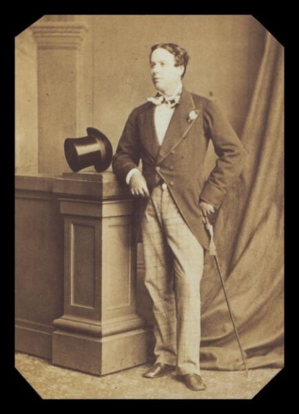 London Stereoscopic and Photographic Company, Guy Little Theatrical Photograph