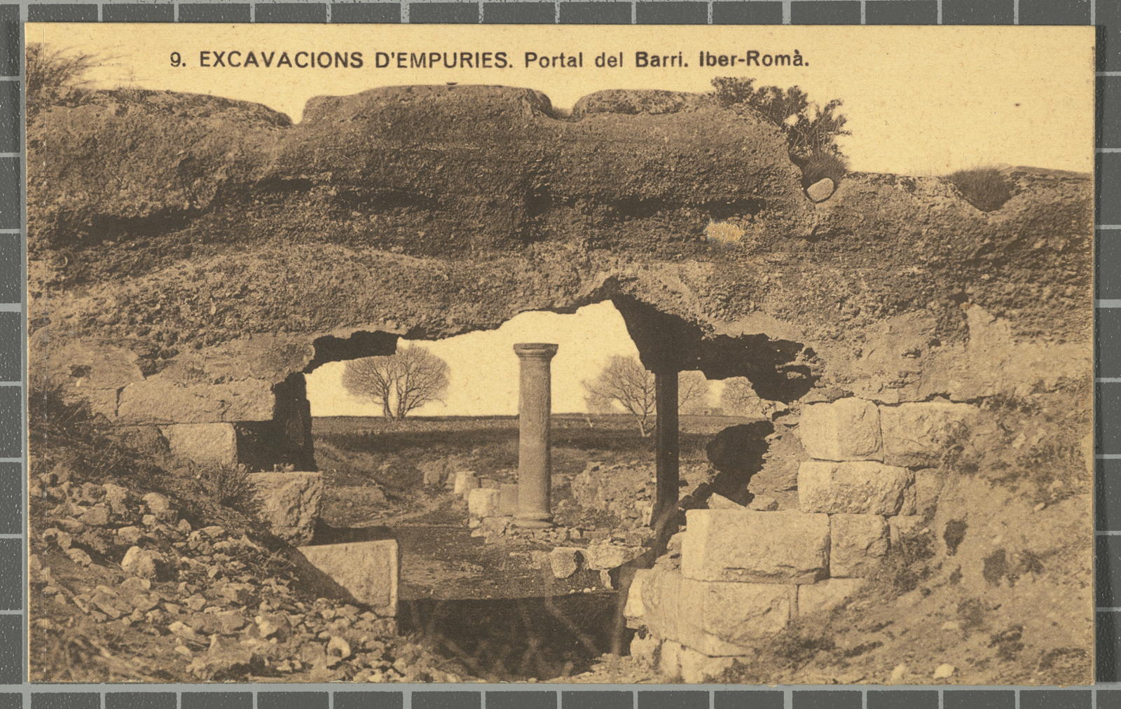 Josep Esquirol Pérez, 9. Excavations of Empuries. Portal of the Neighbourhood. Iber-Roman