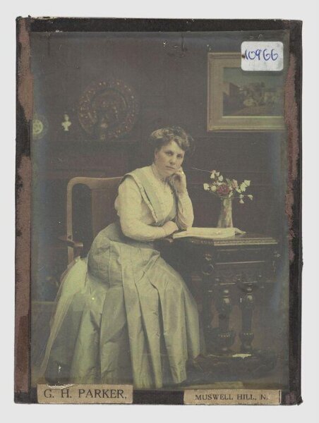 Unknown, Portrait of a woman
