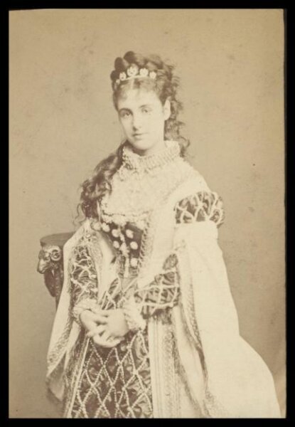London Stereoscopic and Photographic Company, Guy Little Theatrical Photograph